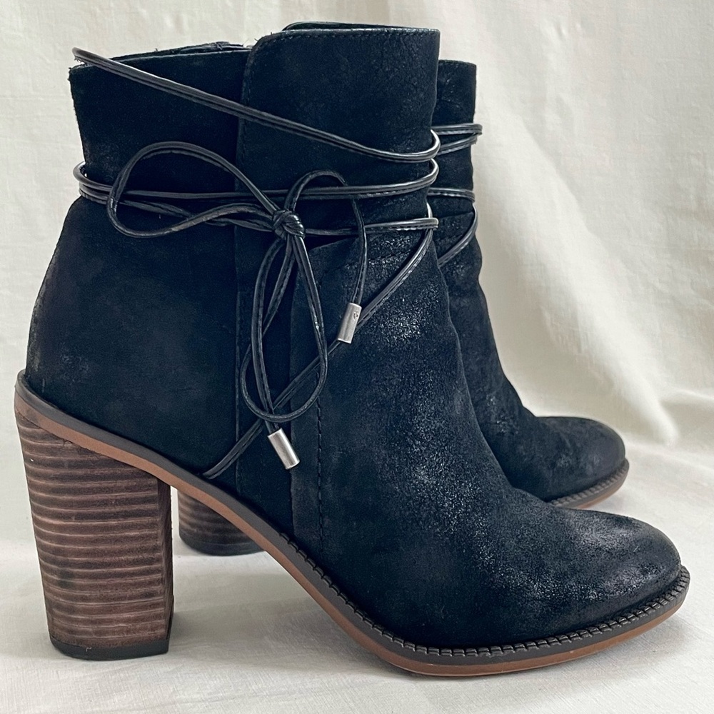 Franco Sarto L-Edaline Black Heeled Ankle Bootie sz 6